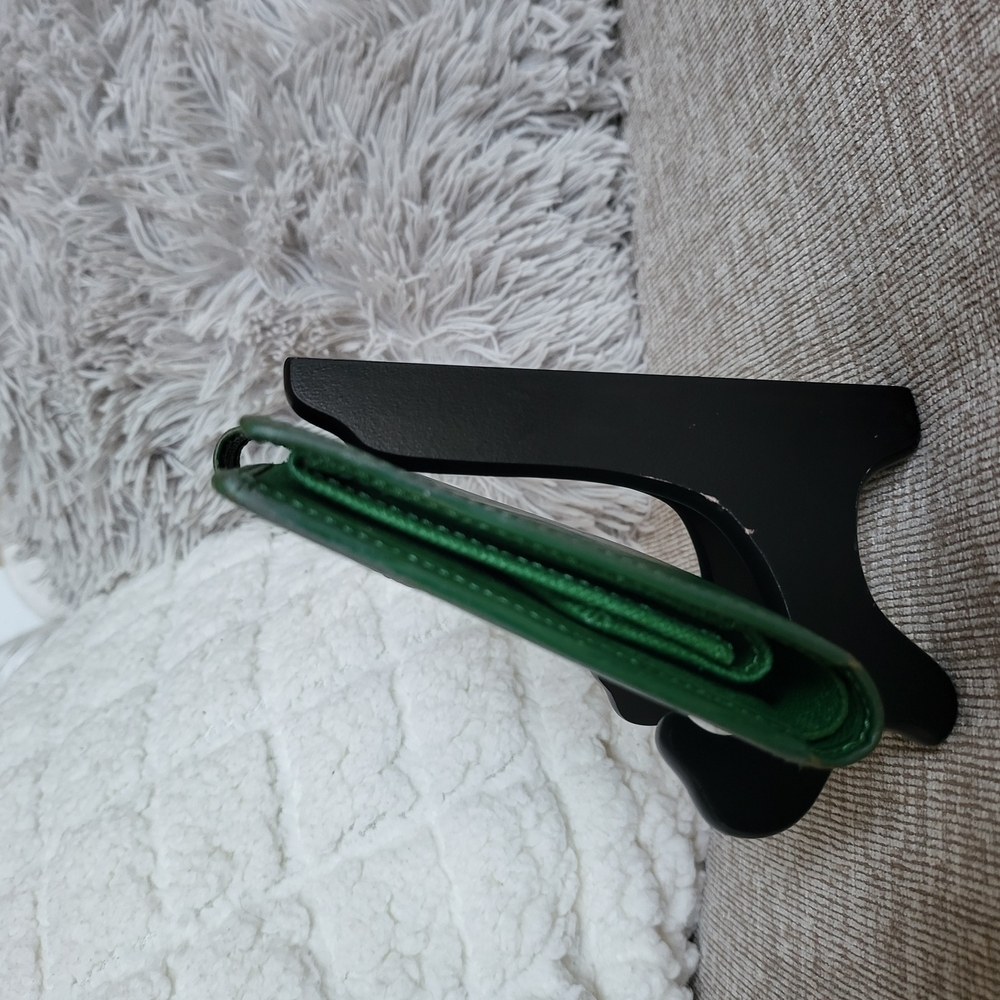 Louis Vuitton Epi Leather Porte Billes Compact Wallet Green Button Bifold Snap - Picture 4 of 10